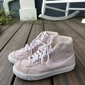 Nike blazers size 7